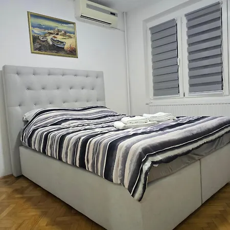 M Citylux Apartament *