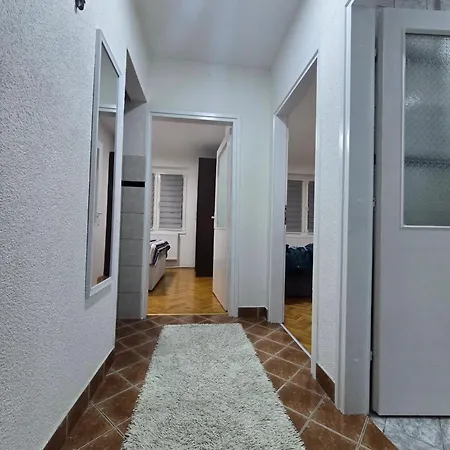 M Citylux Apartament *